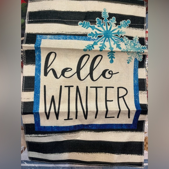 Brand new Garden Flags and. 12" x 18". NEW 
Pole not included - Picture 1 of 1